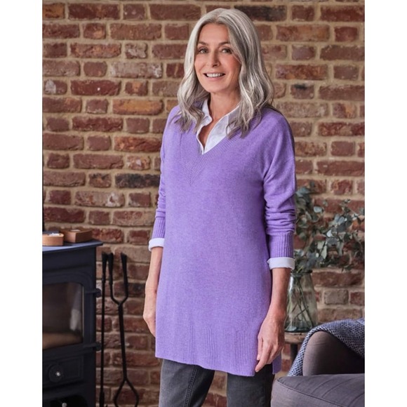 WoolOvers Sweaters - WoolOvers Womens Cashmere Merino Deep V Neck Tunic Size S Purple Quiet Luxury